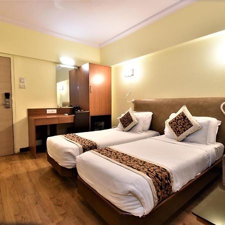 Hotel Atlantic Mumbai Exterior photo