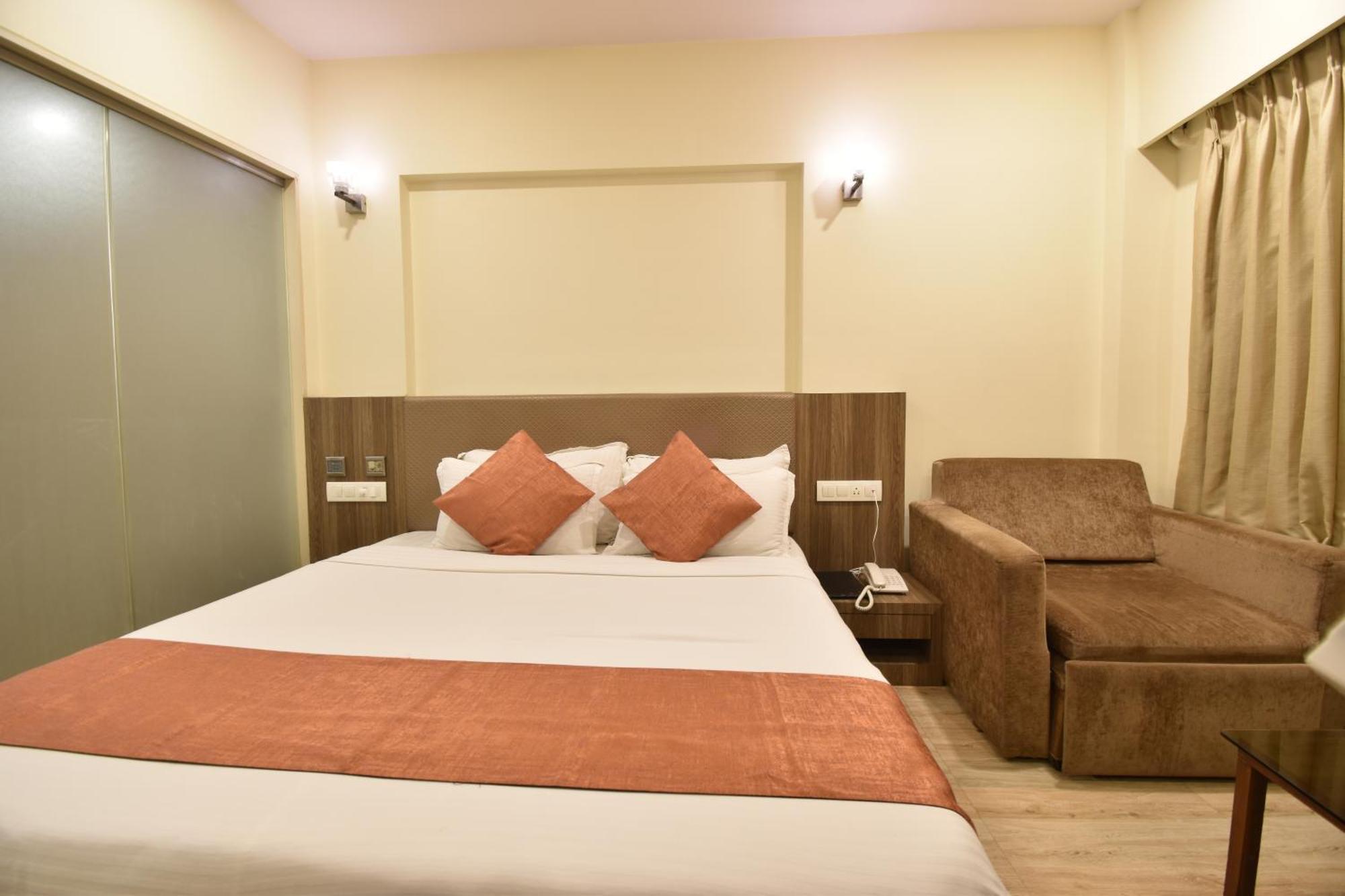 Hotel Atlantic Mumbai Exterior photo