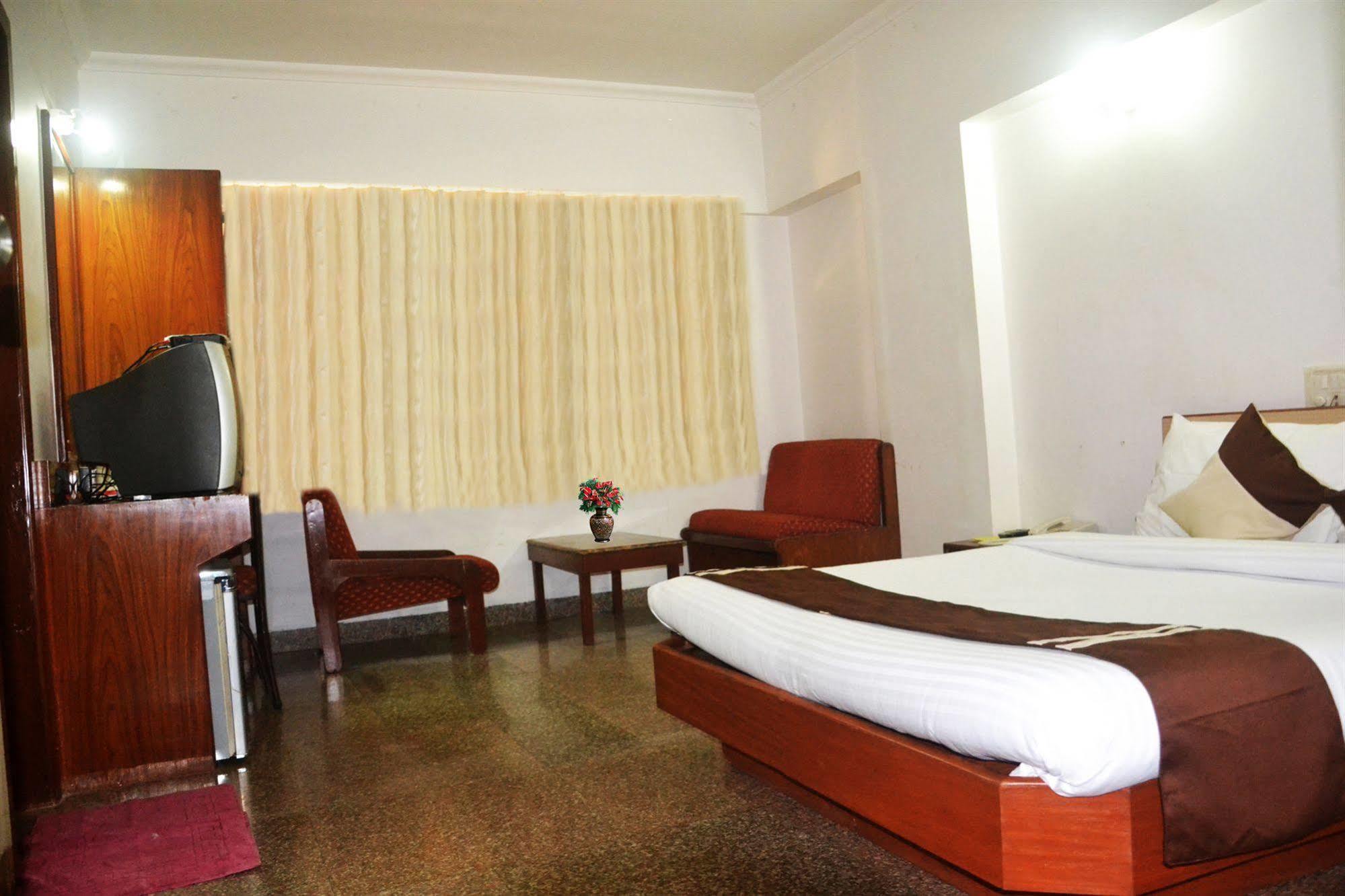 Hotel Atlantic Mumbai Exterior photo